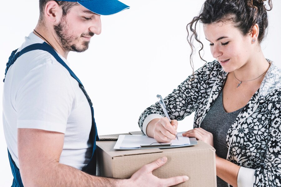 5 Essential Questions to Ask When Hiring a Moving Company in <a href=